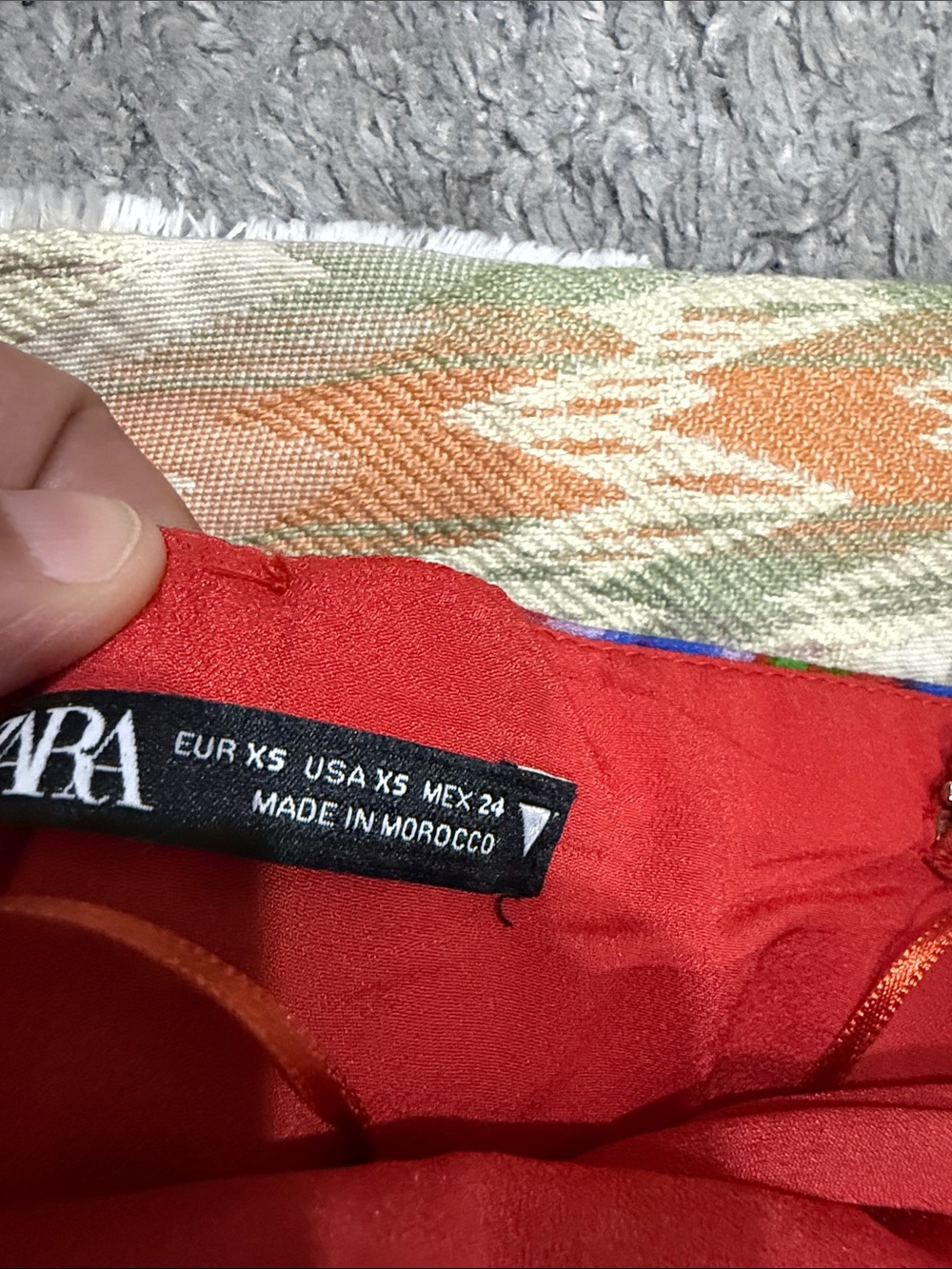 Zara Multicolor Floral Ruched Spaghetti-Strap Top cropped xsmall red blue - Picture 5 of 6